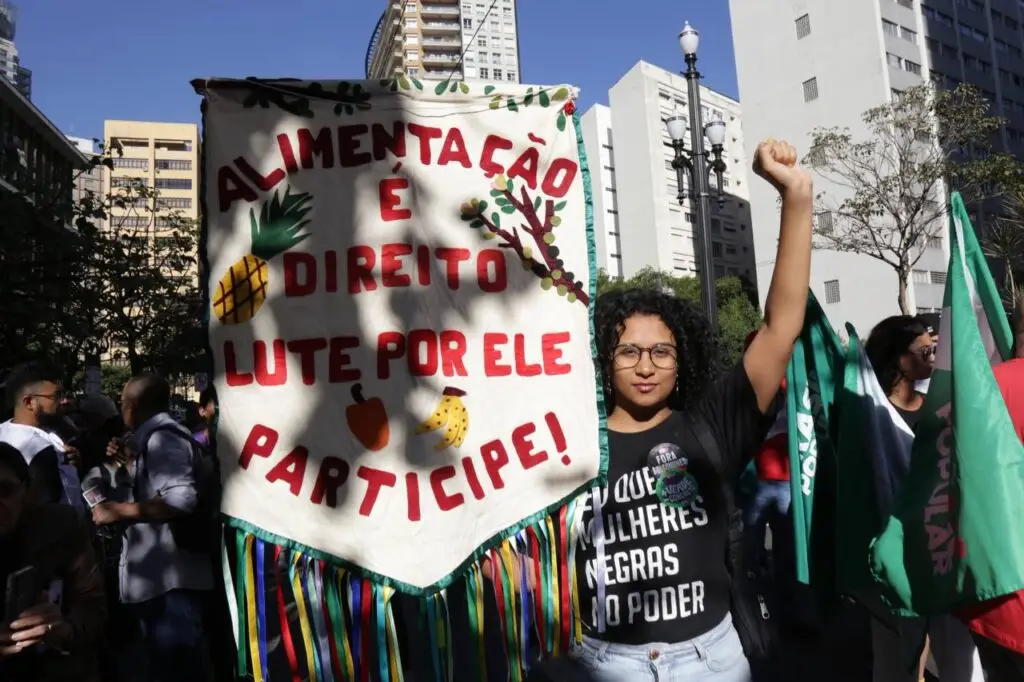 Floresta em pé, fascismo no chão!